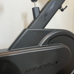 静音 スピンバイク エアロバイク定価3万円の画像