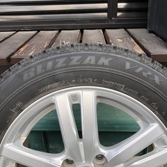 スタッドレスタイヤ 175\65r15 
の画像