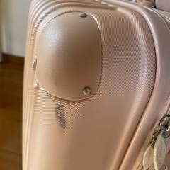 キャリーケース ピンクの画像