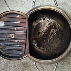 【無料０円】鉄くず 焦げた鍋の画像