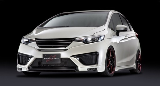 ホンダ　フィット3　前期　フロントバンパーダクトカバー
