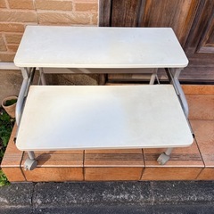 （【差し上げます】ロータイプパソコンデスクの画像