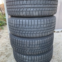 スタッドレスタイヤ205/60/16 5H PCD114.3アルミホイールセットの画像