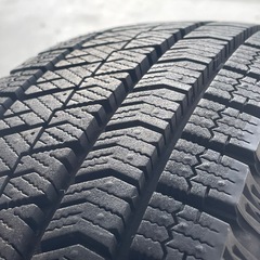 バリ山スタッドレス155/65R14ブリヂストンVRX2の画像