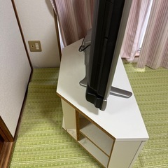 差し上げます テレビ台 大きい方の画像