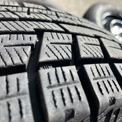 スタッドレスタイヤ　鉄ホイール付きの画像