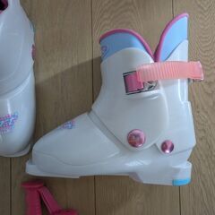 子供　スキー３セットの画像