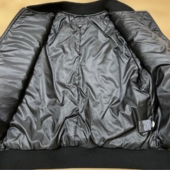 ユニクロ MA-1ブルゾン ブラック サイズXL アウター　UNIQLO
の画像
