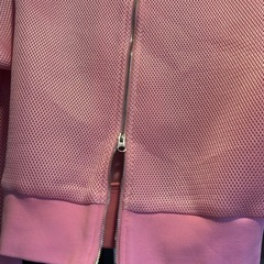 レディースピンクジャケットトレーナーの画像