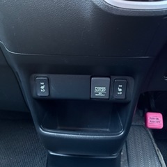 ⑥平成26年　ホンダ　N-BOXカスタム 2WD ナビ　テレビ　バックカメラ　自動ブレーキ　シートヒーター　エンジンスターター　ETC 車検令和9年12月の画像