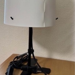 美品　IKEA  卓上ランプの画像