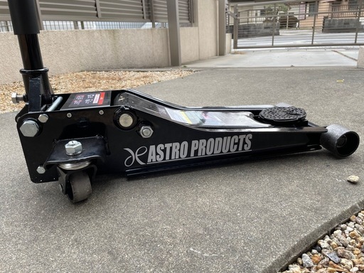 アストロ　2トンジャッキ　ガレージジャッキ