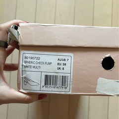 「値下げ」【新品】オーストラリア ブランド JAGGAR デザイン性抜群 変形ヒール チェック パンプス サイズ38の画像