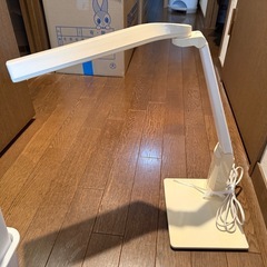 ツインバード　デスクライト　LE-H615　中古品の画像