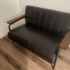 【まとめて引き取り希望】ソファ・炊飯器・テレビ台・ローデスクの画像