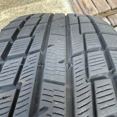 ヨコハマ195/65/15スタッドレスタイヤの画像