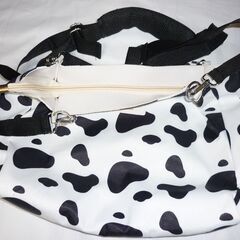 【ホルスタイン柄】ショルダーバッグの画像