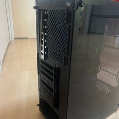 使わなくなったPCケースを販売（割れていますが見た目は問題なし）の画像