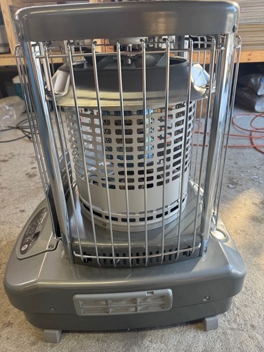 CORONA コロナ石油ストーブ ブルーバーナー GH-B100F CORONA コロナ石油ストーブ ブルーバーナー GH-B100F (坂本さん