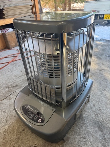 CORONA コロナ石油ストーブ ブルーバーナー GH-B100F CORONA コロナ石油ストーブ ブルーバーナー GH-B100F (坂本さん