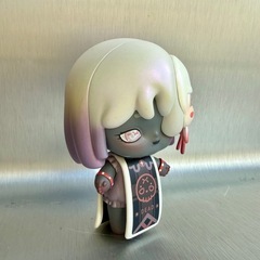 デザイナートイ　ゴスロリ フィギュア　の画像