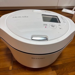 SHARP 圧力鍋
の画像