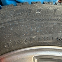 BRIDGESTONE　スタッドレスタイヤ　4本セットの画像