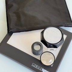 ライトテーブルとルーペ3点セットの画像