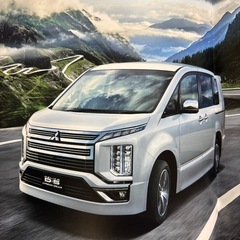 DELICA D:5カタログの画像