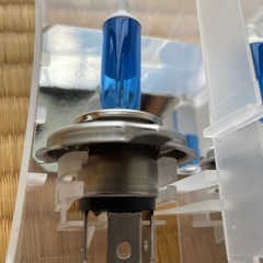 取引先決定　H4  ヘッドライトバルブの画像