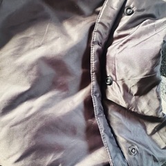 PUMA ライトダウンフードジャケットの画像