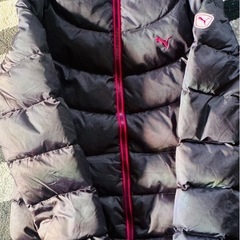 PUMA ライトダウンフードジャケットの画像