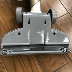 ハイアール HAIER サイクロン式スティック型クリーナー ホワイト JC-SC100B W 〈JCSC100B-W〉の画像