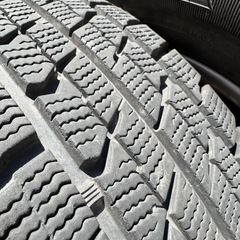 MPV 純正ホイールスタッドレス付きの画像