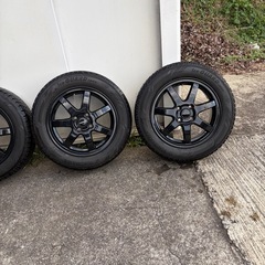 15インチ
スタッドレスタイヤセットの画像