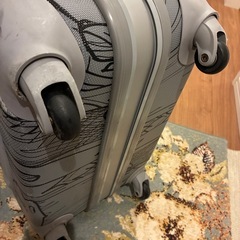 スーツケース　4輪の画像