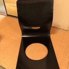 残り12脚　木製　座椅子の画像