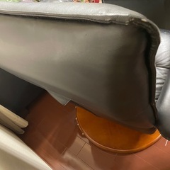 【引渡し限定】レザー調リクライニングチェアの画像