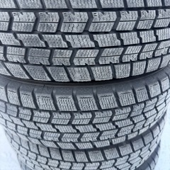 スタッドレス　アルミ付き　バリ山　14インチの画像