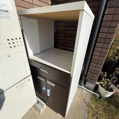 レンジ台、食器棚の画像