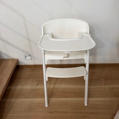 ベビーチェア ホワイトの画像