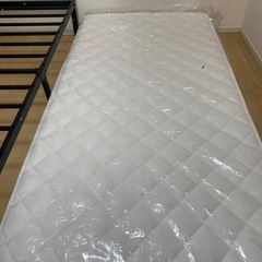 シングル ベッドの画像