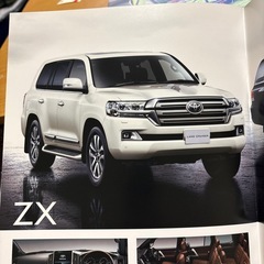 ランドクルーザー200カタログの画像