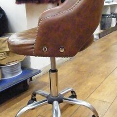アンティーク調 キャスター付きチェア クラシカル 椅子 回転椅子  昇降 デスクチェア 札幌市 厚別区の画像