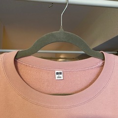 【取引先決定】ユニクロ　ピンク　トレーナー　着用数回程度の画像