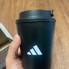 タンブラー adidasの画像