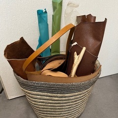 レザークラフト用材料　牛革各種＆鹿角　の画像