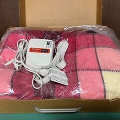 ナショナル　くるけっと　ひざ掛け暖房　DC-81F　ワインレッドの画像