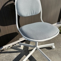 【美品】IKEA 回転チェア グレー/ホワイト　 の画像