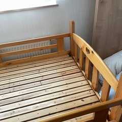 【本日15:30まで】シングルベッドフレームの画像